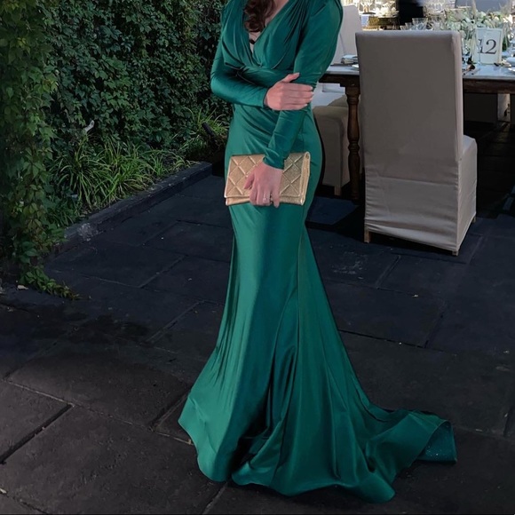 Green evening dress - Picture 4 of 5